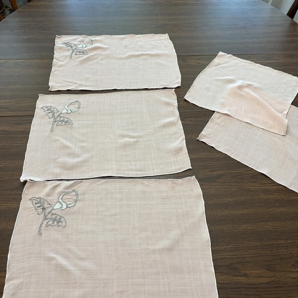 Vintage Pink Linen Placemats Napkins Set Embroidered Floral Table Linens
